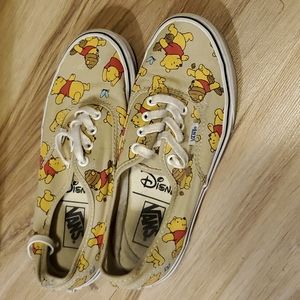 Rare Van's Women's Disney Winnie the Pooh size 5.5m/7w